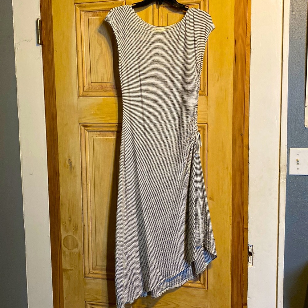 Max Studio lightweight knit dress